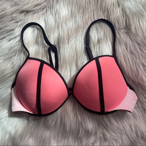 Victoria's Secret Other - Victoria’s Secret Colorblock Bikini Top